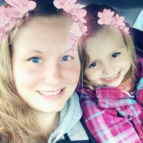 Meet your Posher, Ashley - Picture 1 of 1